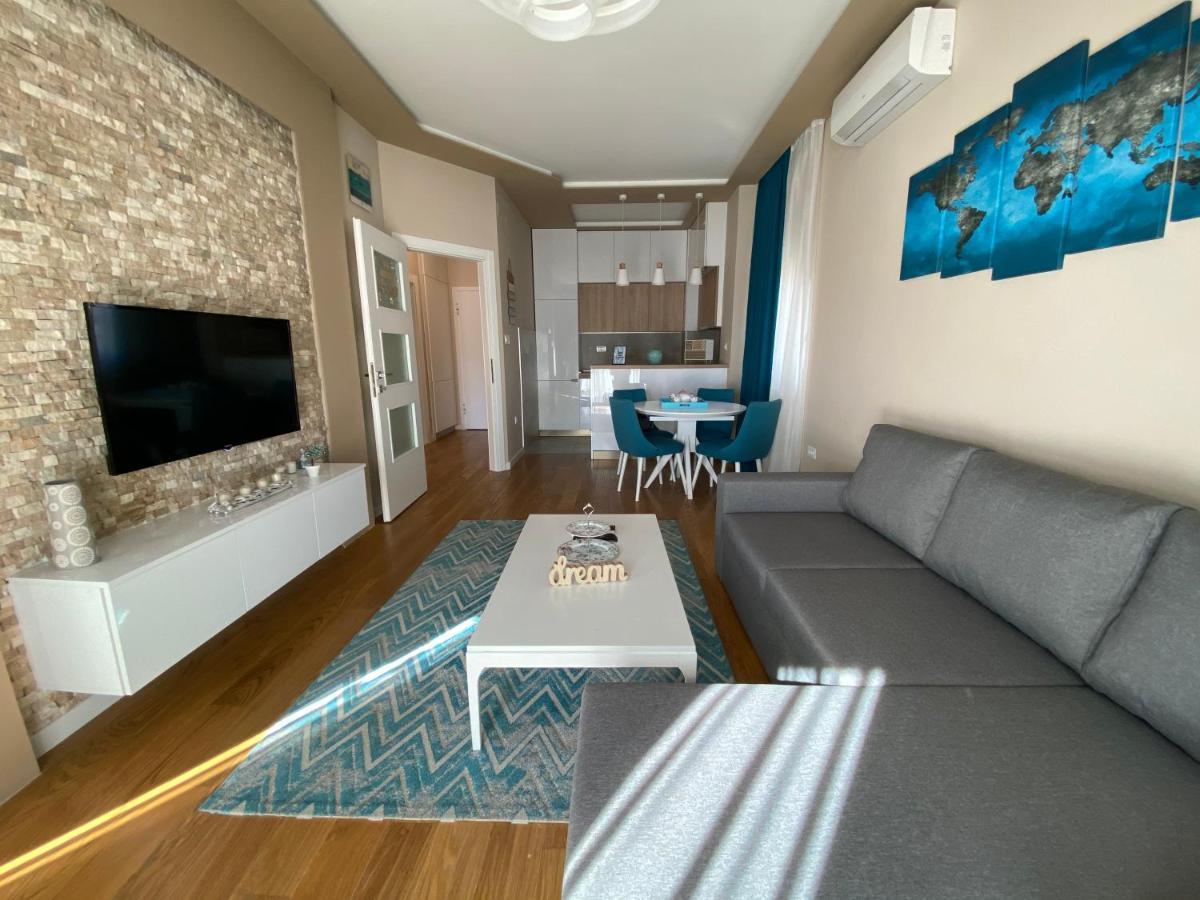 Apartment Sofia, City Centar พอดโกริกา ภายนอก รูปภาพ