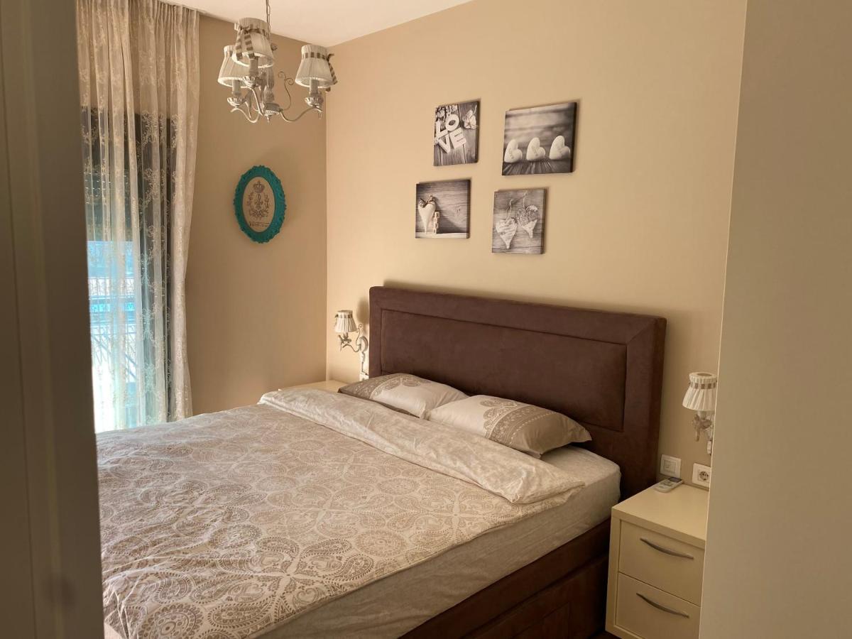 Apartment Sofia, City Centar พอดโกริกา ภายนอก รูปภาพ