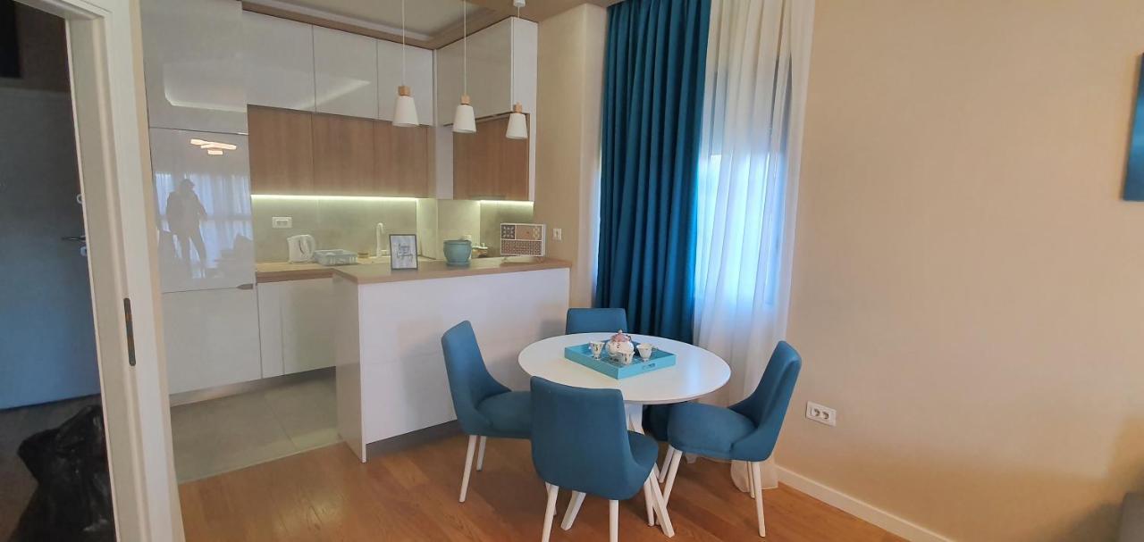 Apartment Sofia, City Centar พอดโกริกา ภายนอก รูปภาพ