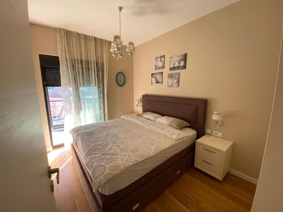 Apartment Sofia, City Centar พอดโกริกา ภายนอก รูปภาพ
