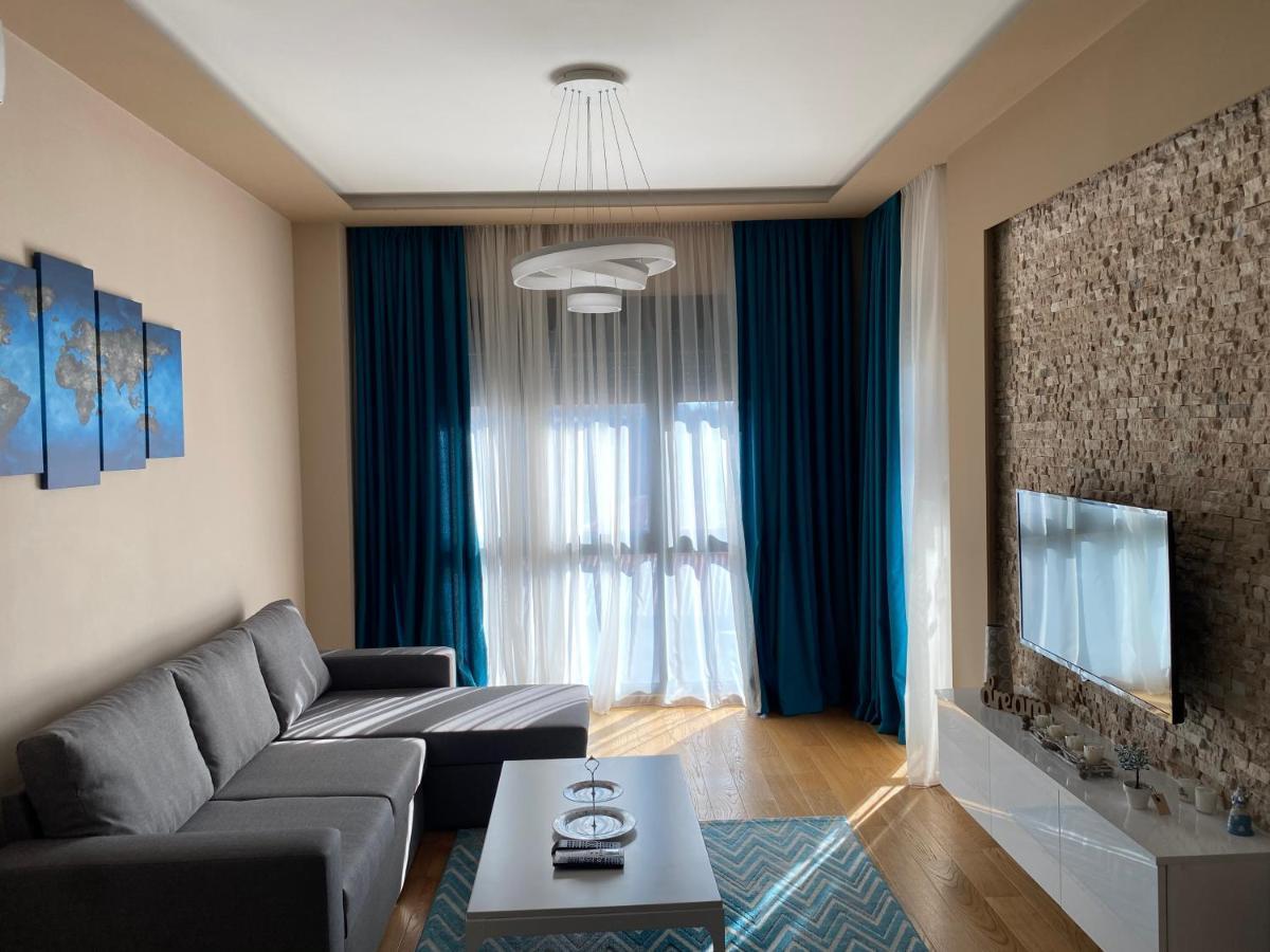 Apartment Sofia, City Centar พอดโกริกา ภายนอก รูปภาพ