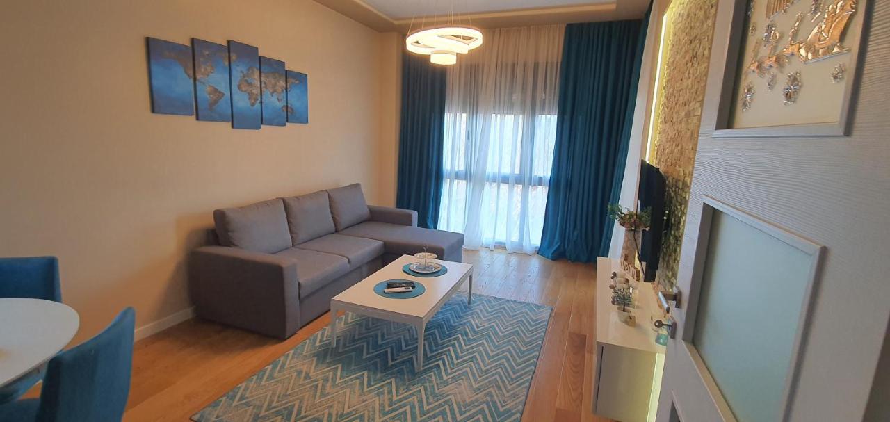 Apartment Sofia, City Centar พอดโกริกา ภายนอก รูปภาพ