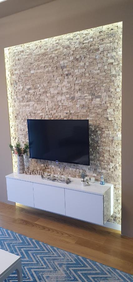 Apartment Sofia, City Centar พอดโกริกา ภายนอก รูปภาพ